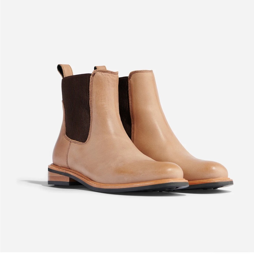 NISOLO Carmen Chelsea Boot in Almond, size 8.5. New in box. $175 OBO.